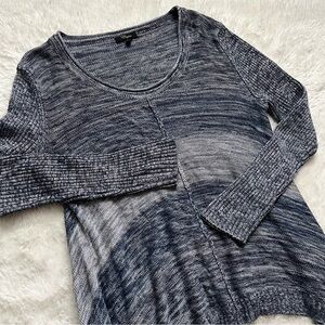 Cupio Navy Blue Heathered Long Sleeve Asymmetrical Hem Sweater